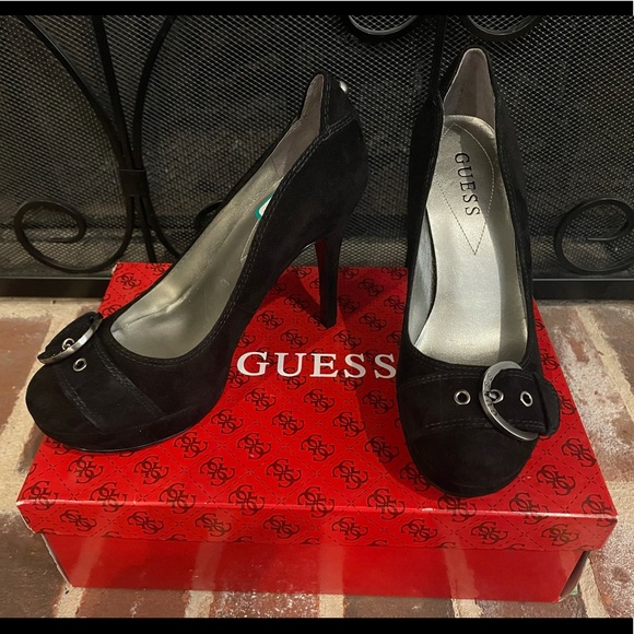 🖤 NEW IN BOX 🖤 Sexy GUESS stacked platform stilettos! - Picture 2 of 3